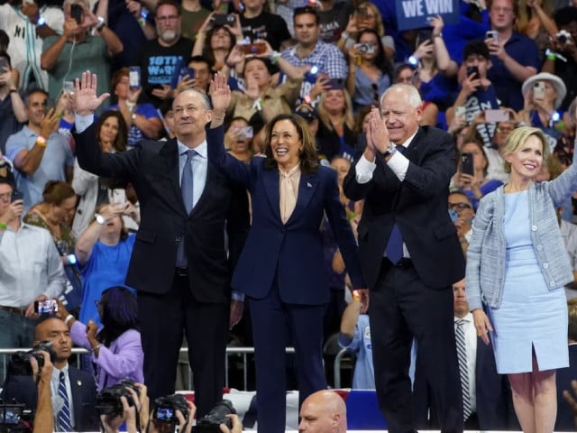 second gentleman doug emhoff us vice president and democratic presidential candidate kamala harris vice presidential running mate minnesota governor tim walz and his wife gwen walz attend a campaign rally in philadelphia pennsylvania us august 6 2024 photo reuters